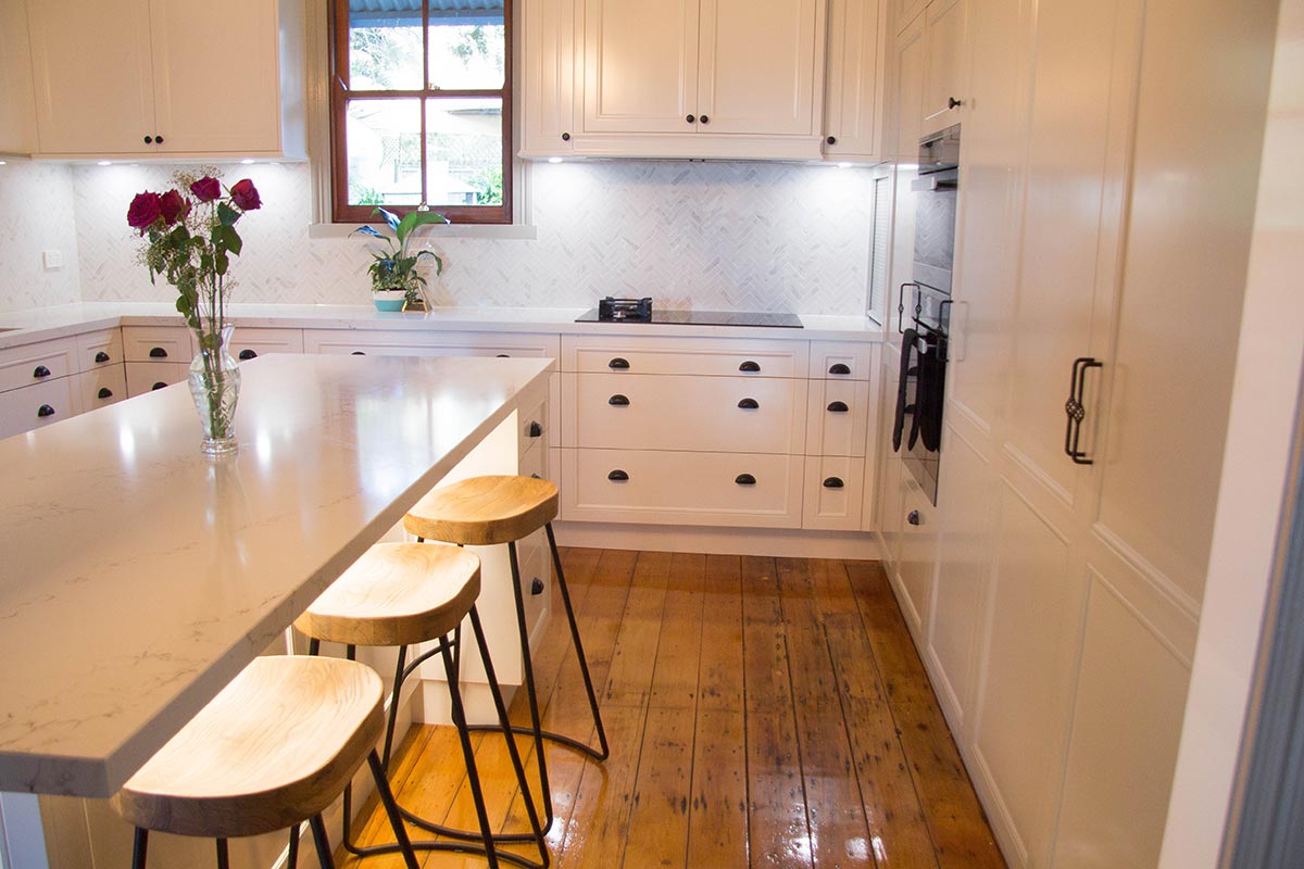 floor-to-ceiling-cupboards